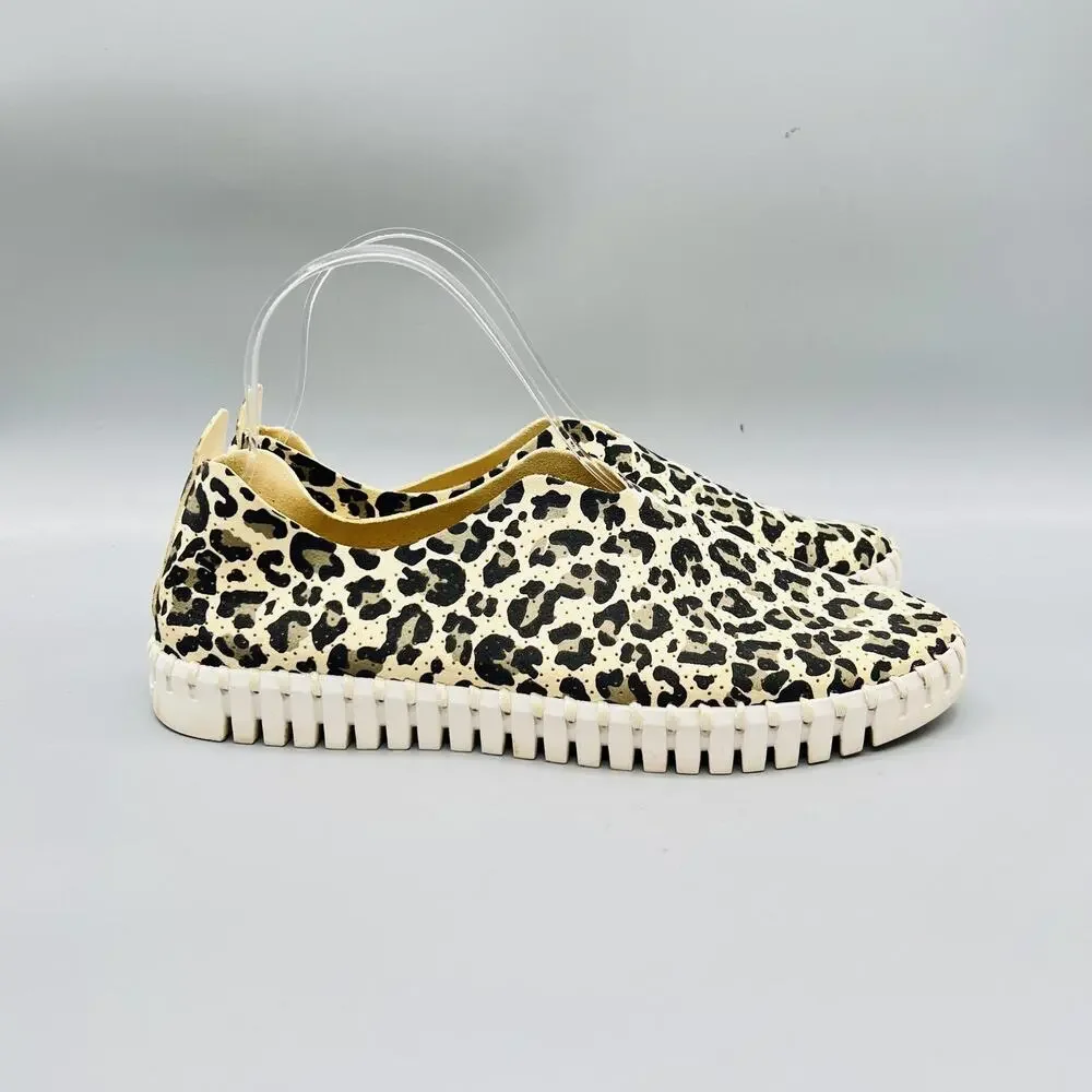 Ilse Jacobsen Shoes Womens 9.5 Beige Leopard Microfiber Flats Slip On Comfort